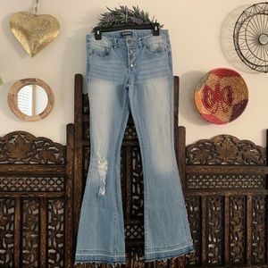 NWOT!! Generra Bootcut Jeans